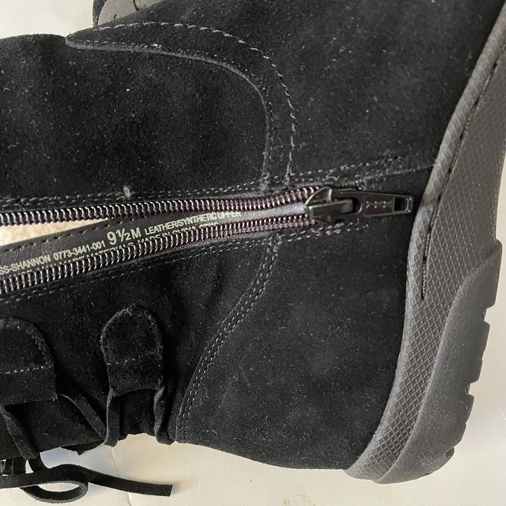 Bass Shannon Tie Back Short Black Leather Boots Sz 9.5M